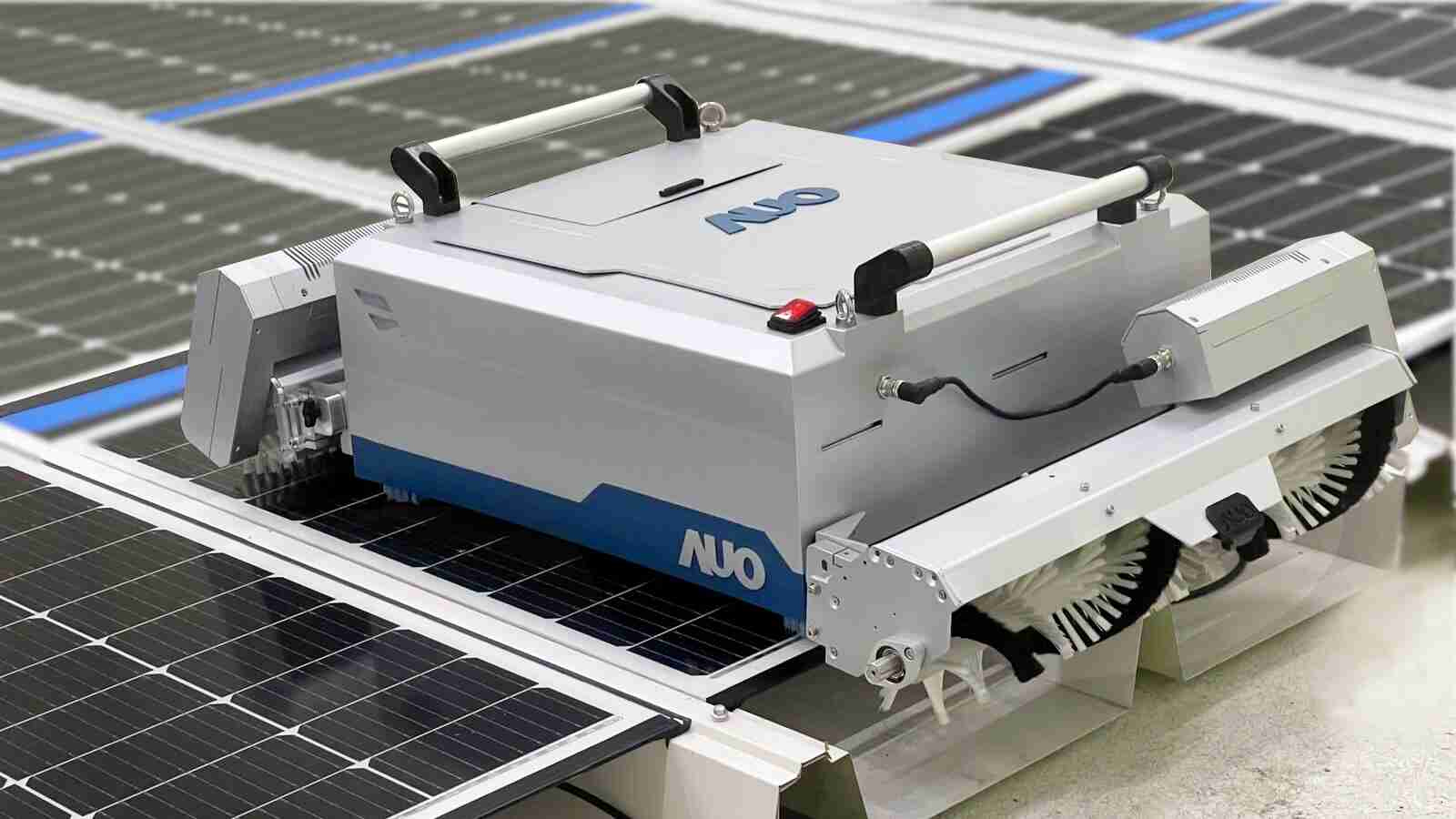 彩运网致力EPC场域技术升级，，，导入清洁机器人搭配传感器与AI数据分析，，，大幅减少维运成本